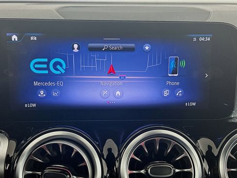 Used 2024 Mercedes-Benz EQB 250+ image 21