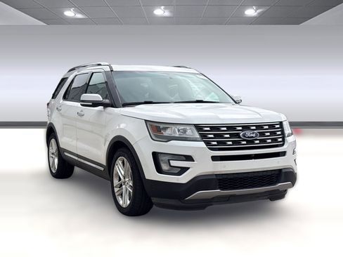 Used 2016 Ford Explorer Limited image 7