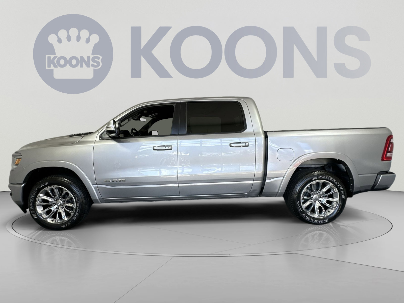 Used 2022 RAM 1500 Laramie w/ Sport Appearance Package AWD/4WD image 2