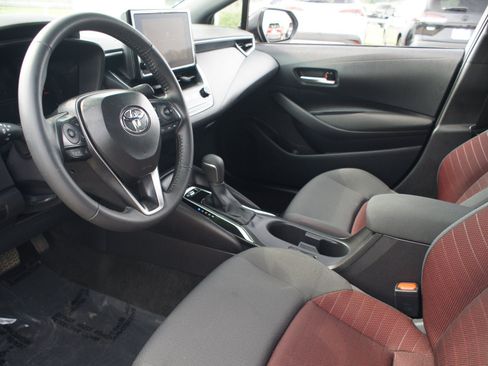 Used 2026 Toyota Corolla SE FWD image 11