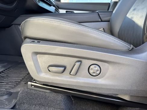 Used 2025 Nissan Murano Platinum image 9