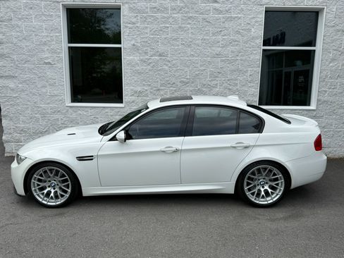 Used 2011 BMW M3 Sedan RWD image 6