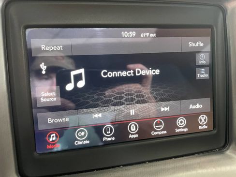 Used 2020 Dodge Charger SXT image 27