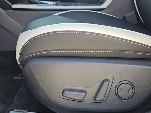 New 2025 Kia K4 GT-Line image 17