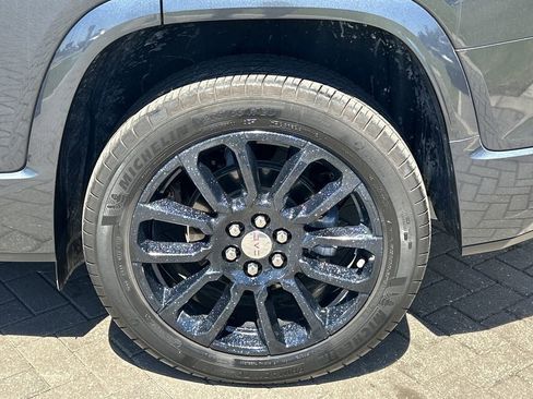 Used 2020 GMC Acadia Denali w/ Technology Package image 33