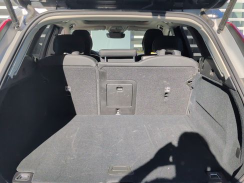 Used 2025 Volvo XC60 B5 Plus w/ Climate Package image 32