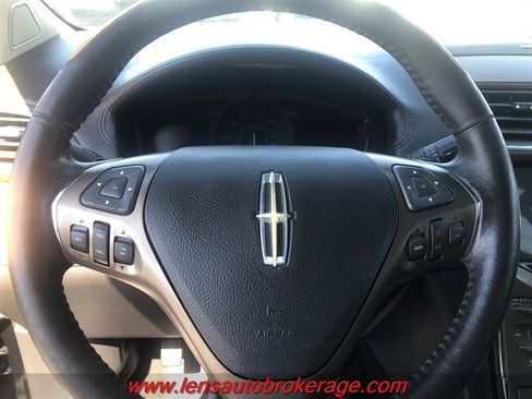 Used 2014 Lincoln MKX AWD w/ Equipment Group 102A image 11