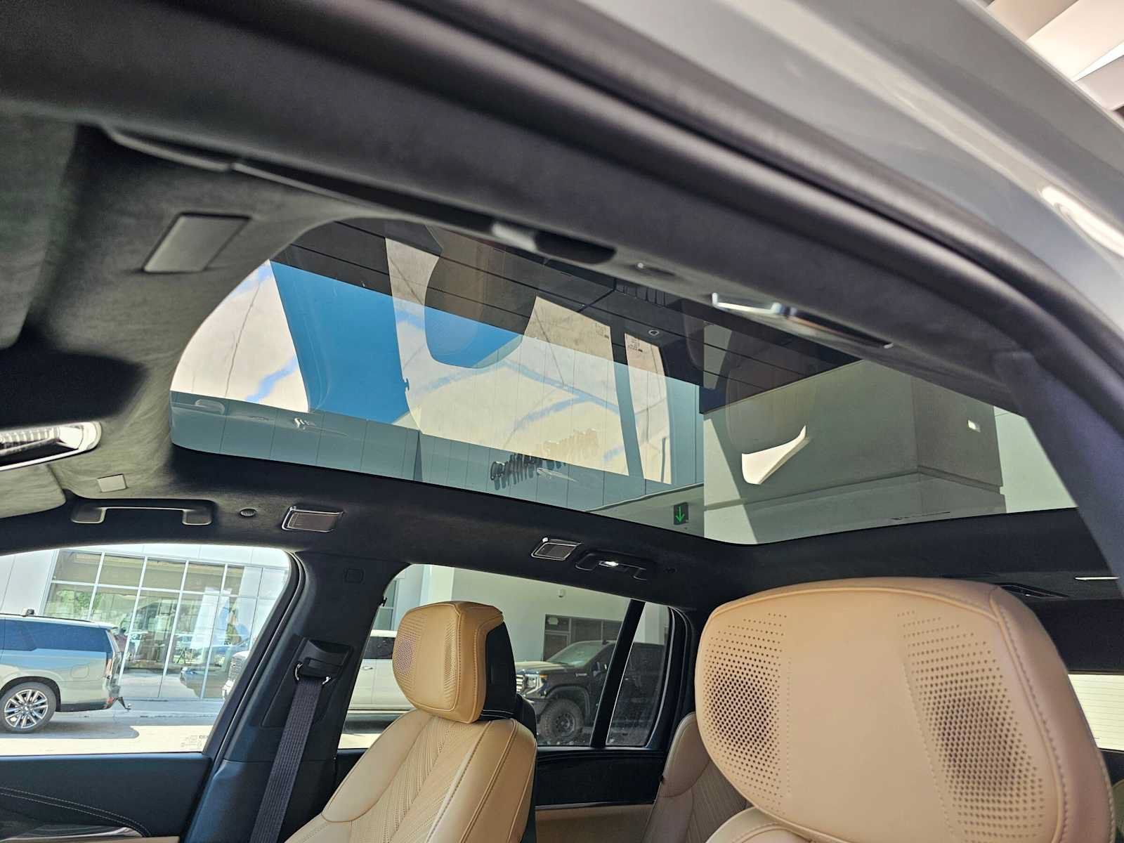 Used 2025 Cadillac Escalade IQ Luxury 2 AWD/4WD image 25