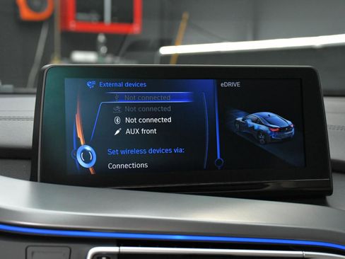 Used 2016 BMW i8 image 43