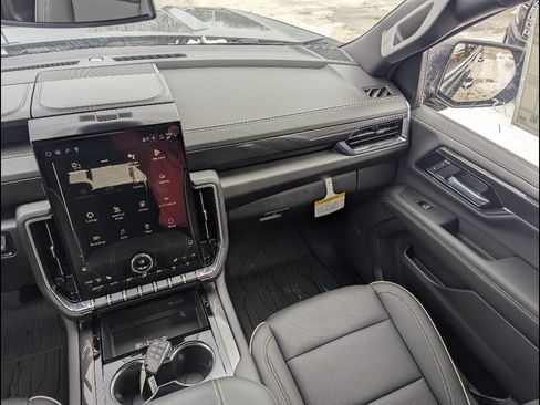 New 2026 GMC Yukon Elevation AWD/4WD image 21