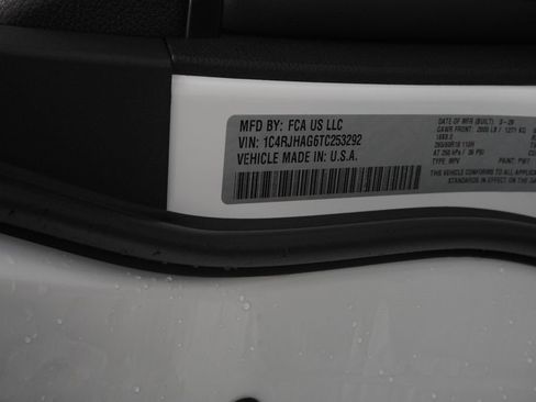 New 2026 Jeep Grand Cherokee Laredo X AWD/4WD image 40
