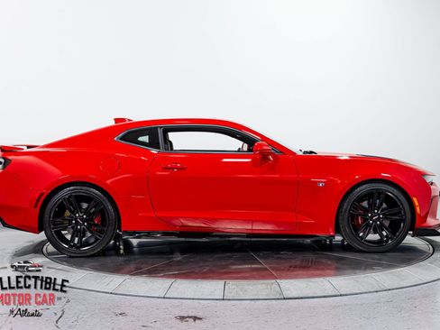 Used 2016 Chevrolet Camaro SS RWD image 23