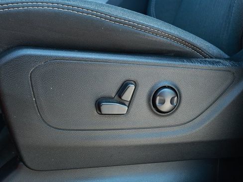 Used 2022 RAM 1500 Big Horn RWD image 24