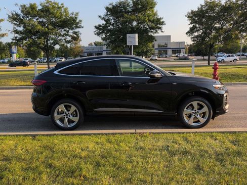 New 2025 Audi Q5 Premium Plus image 39