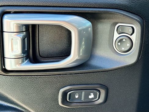 Used 2020 Jeep Wrangler Unlimited Sport S image 20