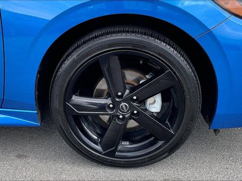 Certified 2024 Nissan Sentra SR FWD image 10