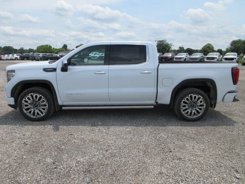 New 2026 GMC Sierra 1500 Denali Ultimate AWD/4WD image 9
