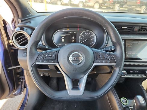 Used 2019 Nissan Kicks SV image 20