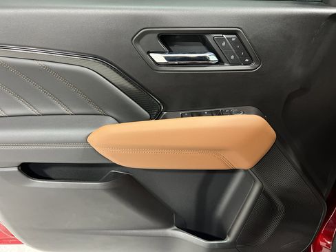 New 2025 GMC Canyon AT4 w/ Technology Plus Package image 21