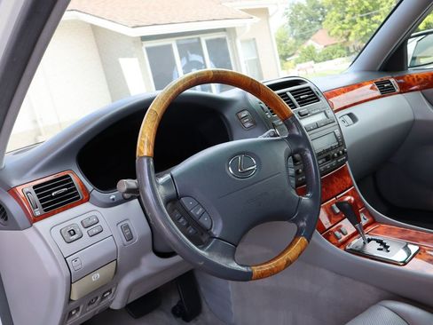 Used 2005 Lexus LS 430 image 15
