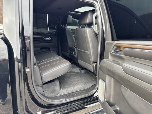 Used 2024 Chevrolet Silverado 2500 High Country image 17