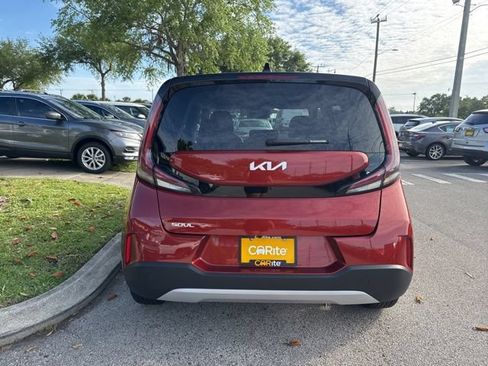 Used 2025 Kia Soul LX w/ LX Technology Package FWD image 6