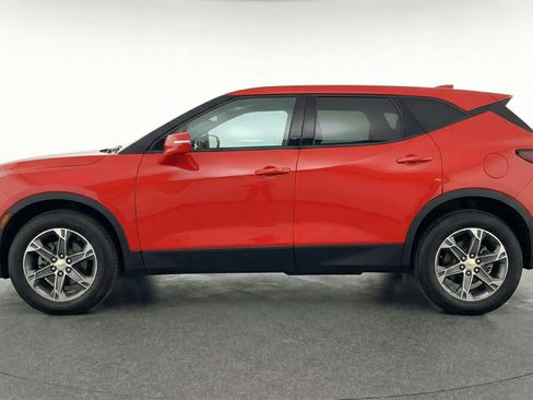 Used 2025 Chevrolet Blazer LT image 5