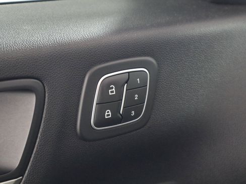 Used 2021 Ford Escape Titanium image 35