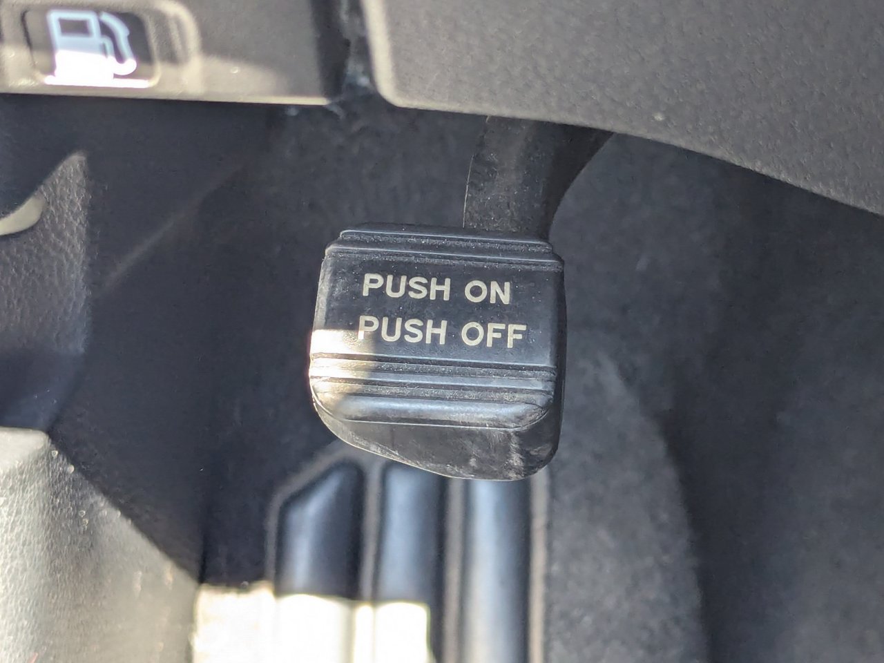 Used 2025 Nissan Altima 2.5 SR FWD image 27