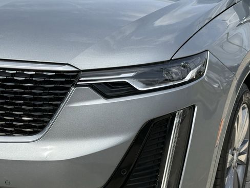 Used 2025 Cadillac XT6 Premium Luxury image 11