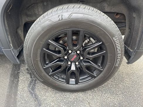 Used 2020 GMC Sierra 1500 Elevation w/ Elevation Value Package AWD/4WD image 11