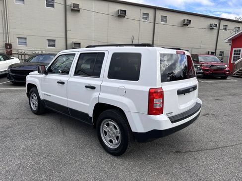 Used 2013 Jeep Patriot Sport FWD image 7