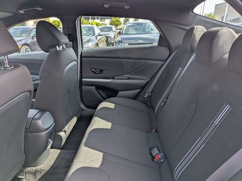 Used 2026 Hyundai Elantra SEL FWD image 28