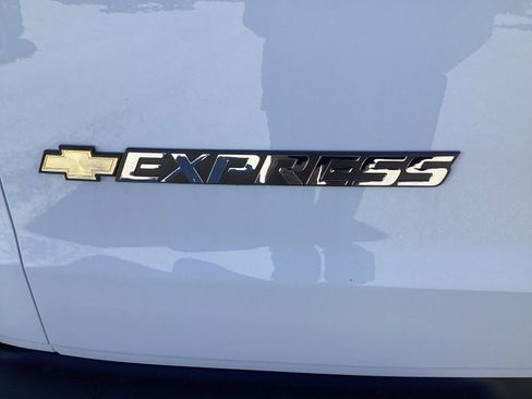 New 2025 Chevrolet Express 2500 w/ Driver Convenience Package image 19