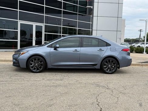 Used 2025 Toyota Corolla SE FWD image 6
