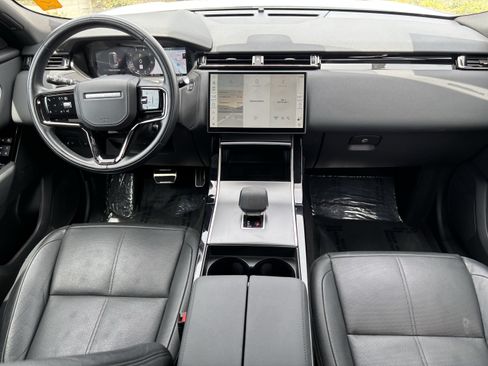 Used 2025 Land Rover Range Rover Velar Dynamic SE AWD/4WD image 19