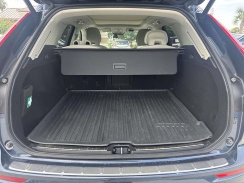 Used 2024 Volvo XC60 B5 Plus w/ Protection Package Premier AWD/4WD image 8