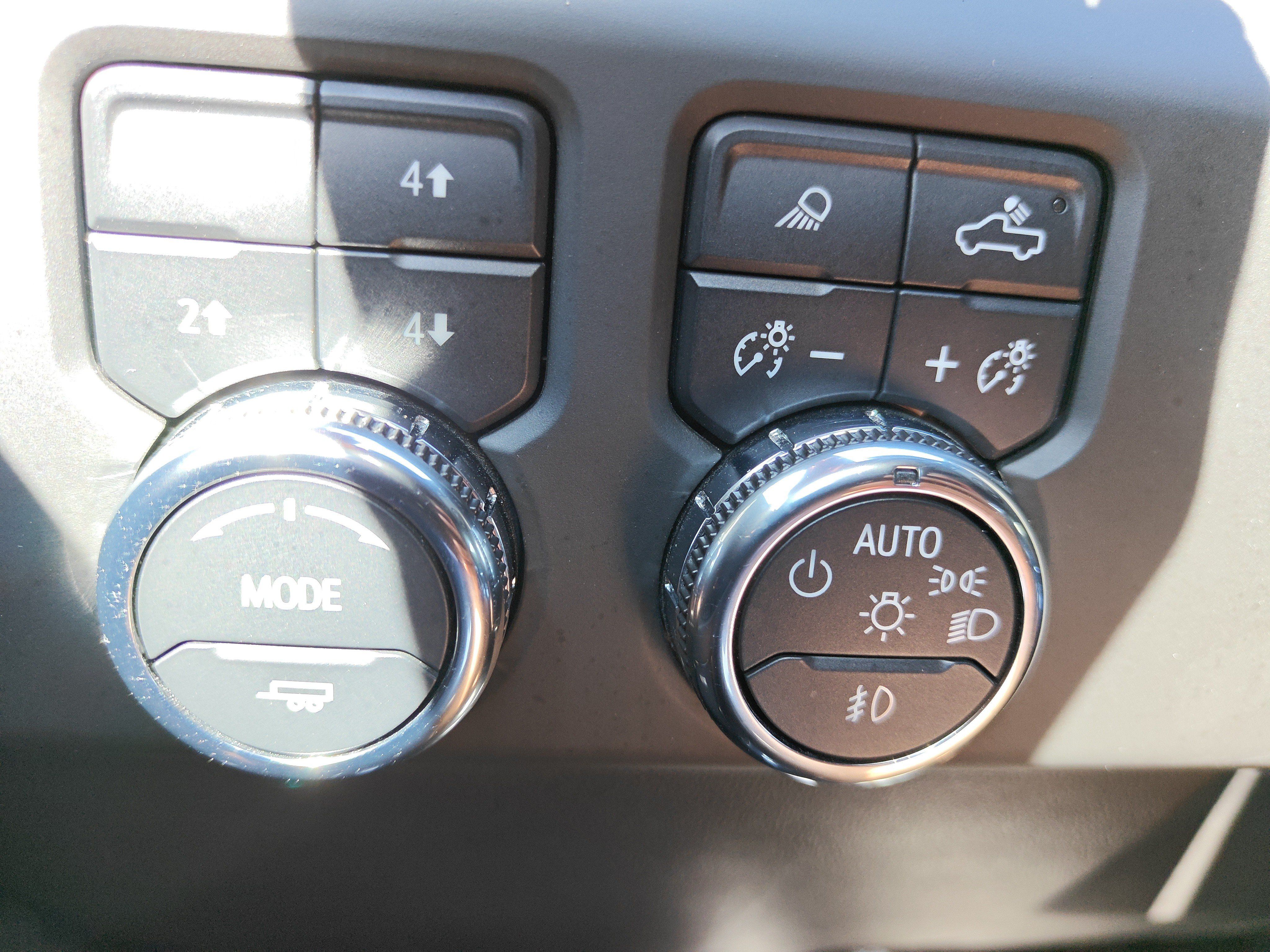 Used 2024 GMC Sierra 1500 AT4 w/ AT4 Premium Package AWD/4WD image 33