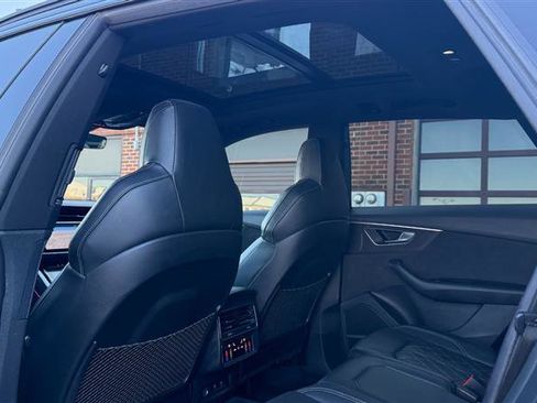 Used 2021 Audi SQ8 Premium Plus w/ SQ8 Black Optic Package image 30