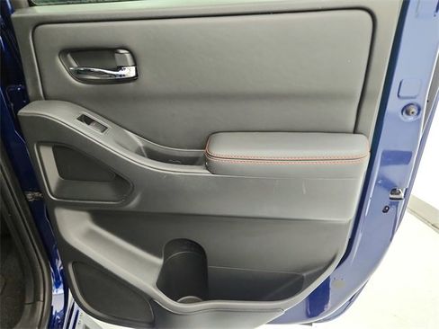 Used 2022 Nissan Frontier Pro-X image 40