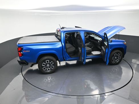 Used 2024 Chevrolet Colorado Z71 w/ Z71 Convenience Package 2 image 14