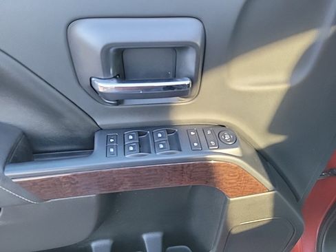 Used 2015 GMC Sierra 1500 SLE w/ SLE Value Package image 7