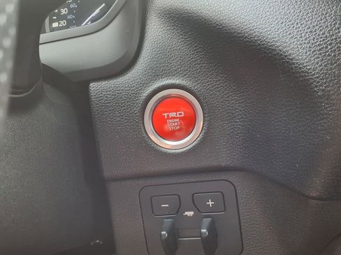 Used 2022 Toyota Tundra SR5 w/ TRD Off-Road Package image 17