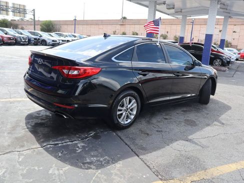 Used 2016 Hyundai Sonata SE FWD image 3