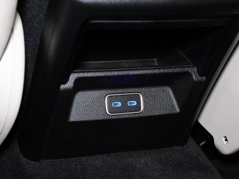 Used 2024 Mercedes-Benz GLE 450 4MATIC image 27