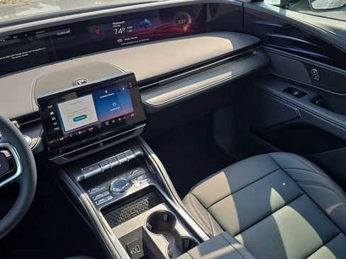 Certified 2026 Lincoln Nautilus Premier AWD/4WD image 26
