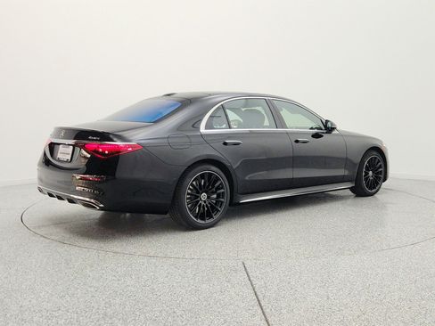 New 2026 Mercedes-Benz S 580e 4MATIC Sedan image 5