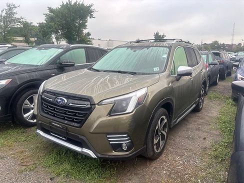 Used 2023 Subaru Forester Touring AWD/4WD image 1