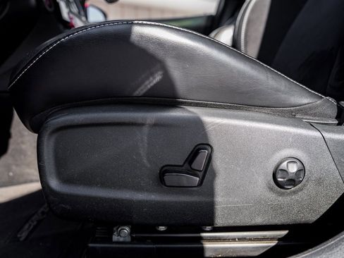 Used 2015 Dodge Charger SRT Hellcat image 29