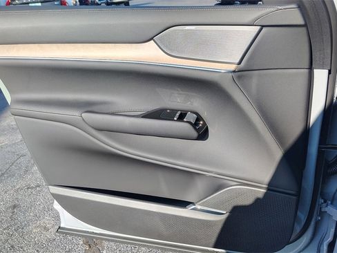 New 2025 Volvo EX90 Ultra image 8